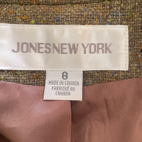 Jones New York | 2pc Skirt Blazer Suit. 100% wool. Speckle Olive Color. Size 6/8 - Picture 7 of 10